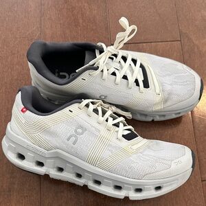 On Running Cloudgo sneakers